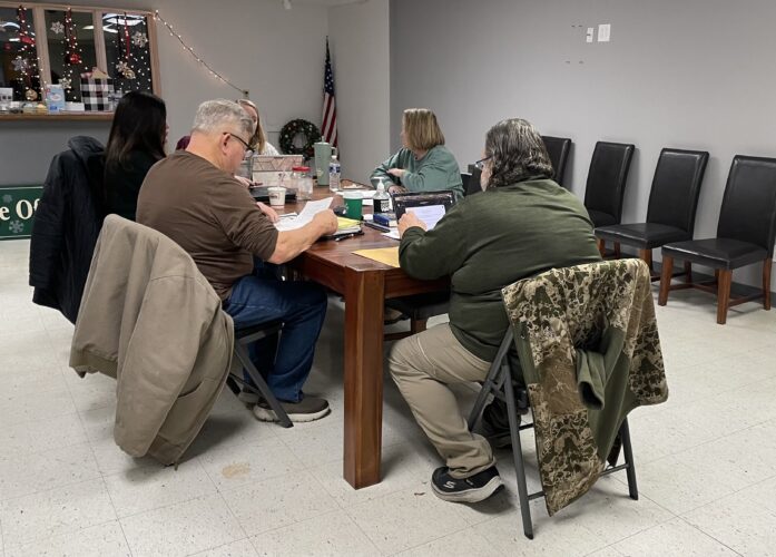 Panama Mayor Attends County Consolidation Meeting